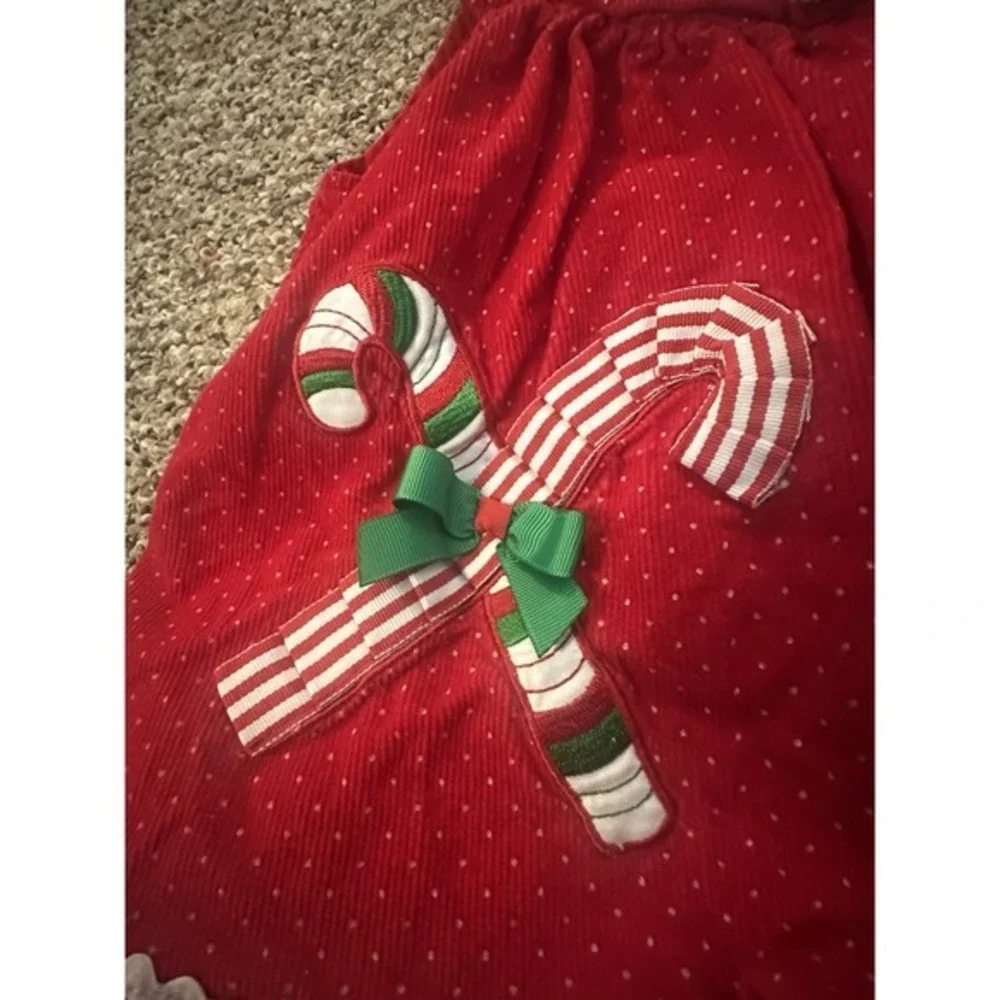 The Unbranded Brand vintage christmas
